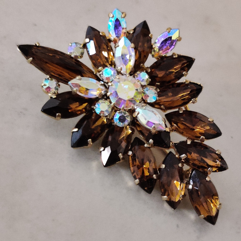 Vintage 60s Amber Glass Crystal Brooch